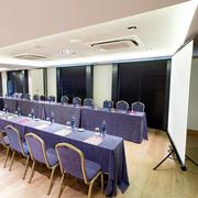 Salón Gran Vía + Callao Eventos Mesa U