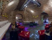 Salón Cuevas Eventos Sala Love Taburetes